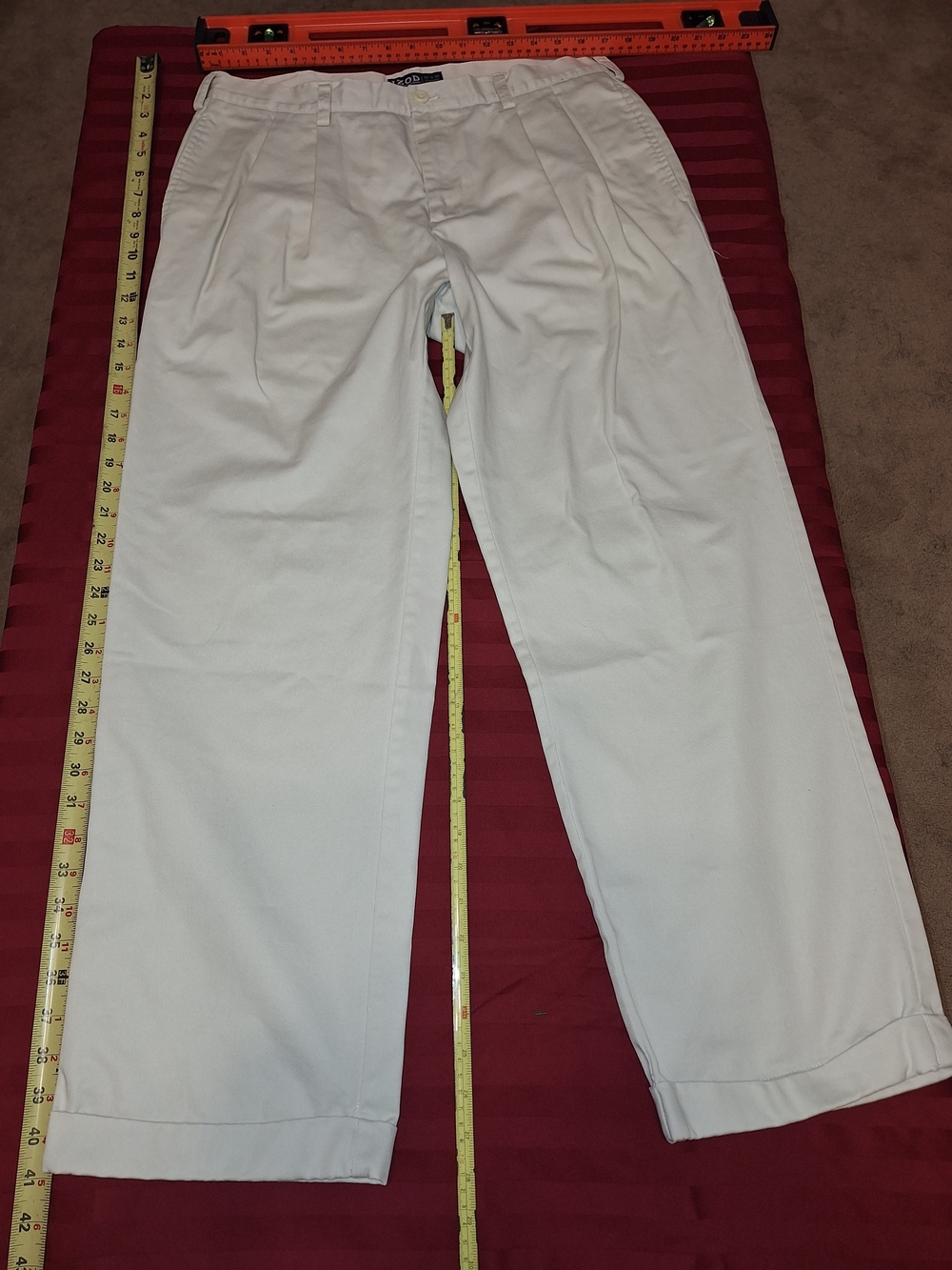 Izod White Pleated Chino Pants